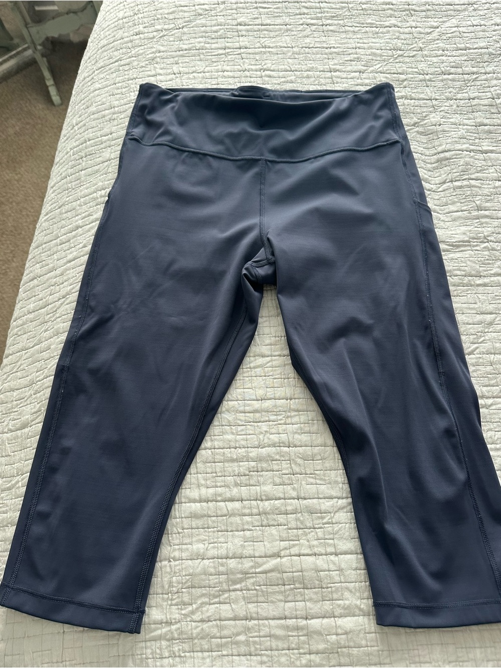 Athleta Ultimate Stash Pocket Crop
